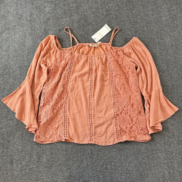 NWT Miss Me Coral Cold Shoulder Lace Western Glam Top Medium Boho Romantic - Picture 1 of 7